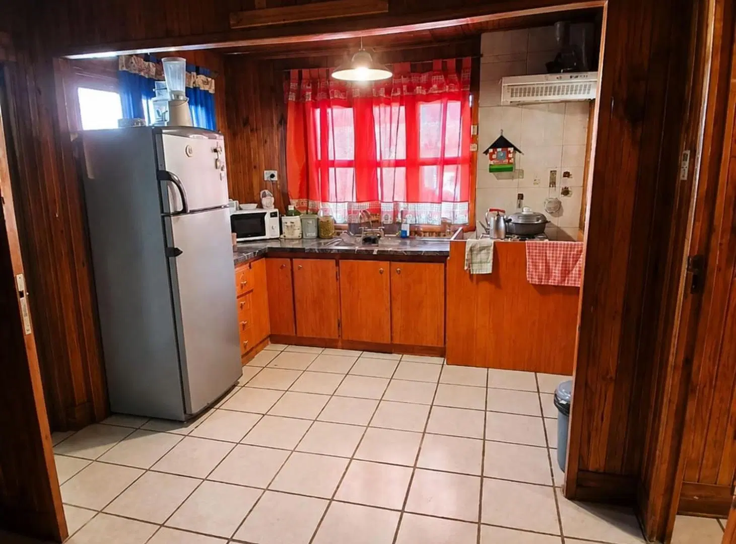 CASA EN VENTA - LA COLONIA- JUNIN 8