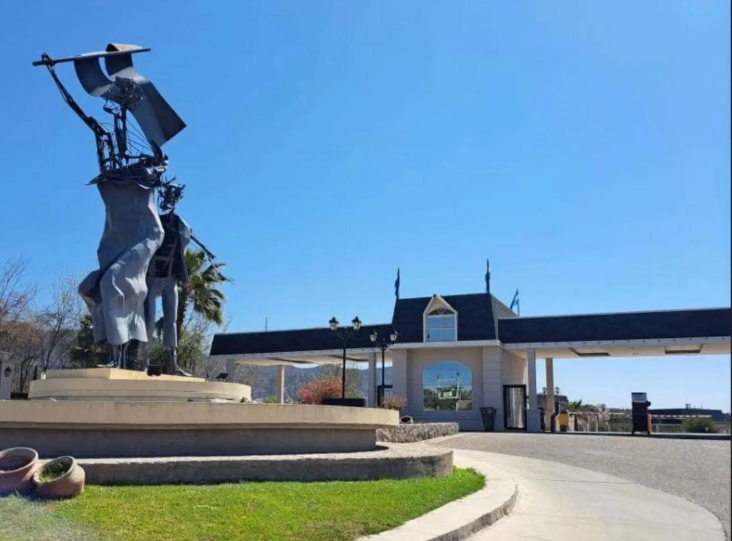 VENTA HERMOSO LOTE EN BARRIO LA BASTILLA 6