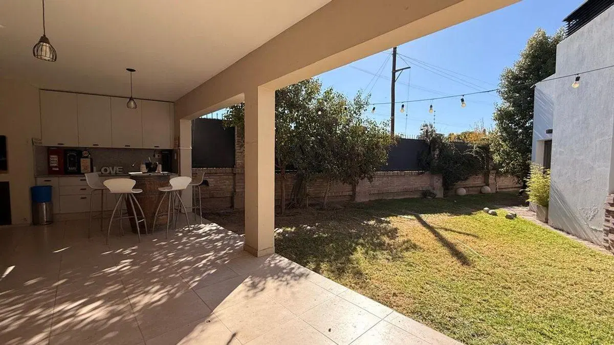 Barrio Privado,Guaymallen. RESIDENCIA DE CATEGORIA 8