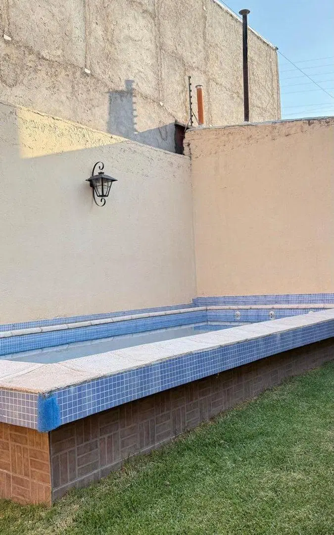 HERMOSA CASA A LA VENTA EN GODOY CRUZ 5