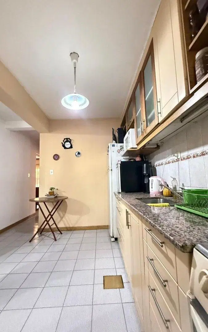 HERMOSA CASA A LA VENTA EN GODOY CRUZ 2