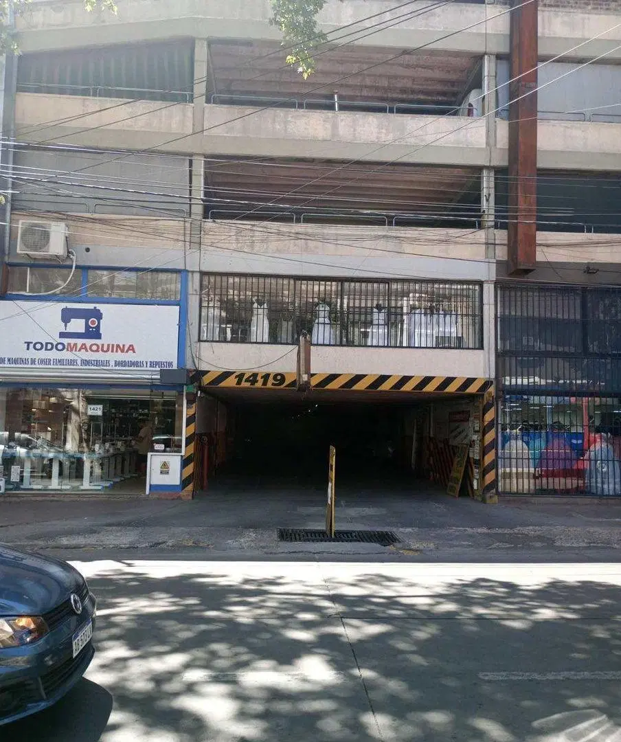 VENTA COCHERA FIJA CALLE RIOJA CIUDAD MZA 7