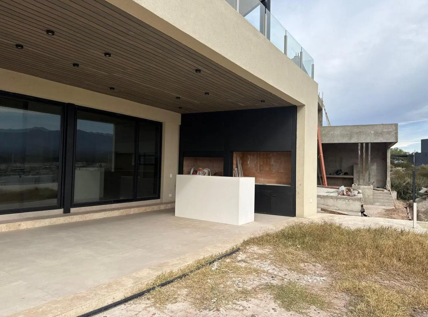 Alquiler Casa en barrio Aguaribay 4