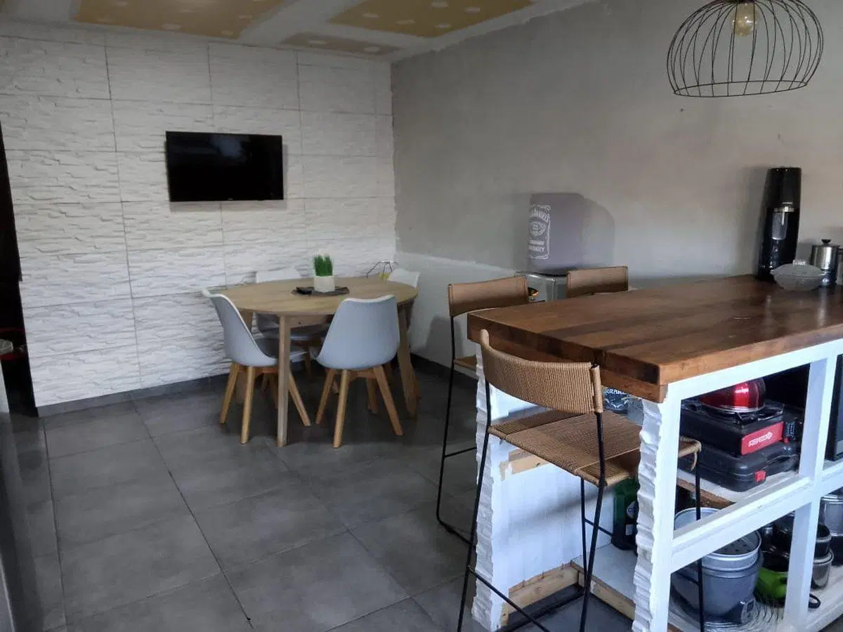 CASA EN VENTA CON PISCINA B PRIVADO CORRALITOS 4