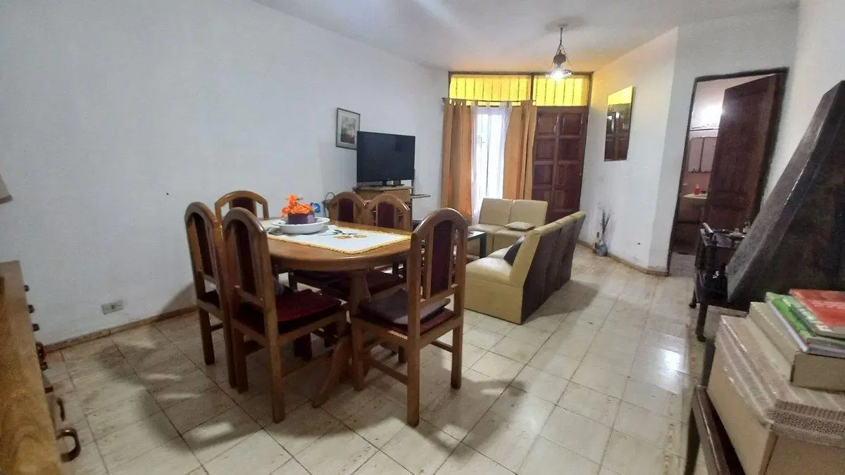 VENTA CASA 4 HAB. Y TALLER MECÁNICO LAS HERAS 3