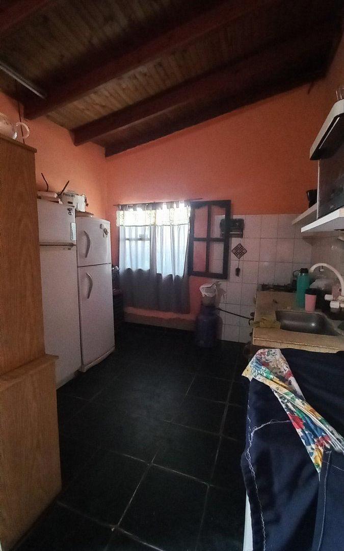 Foto de VENTA 2 CASAS COLONIA SEGOVIA GUAYMALLÉN MZA., imagen 4