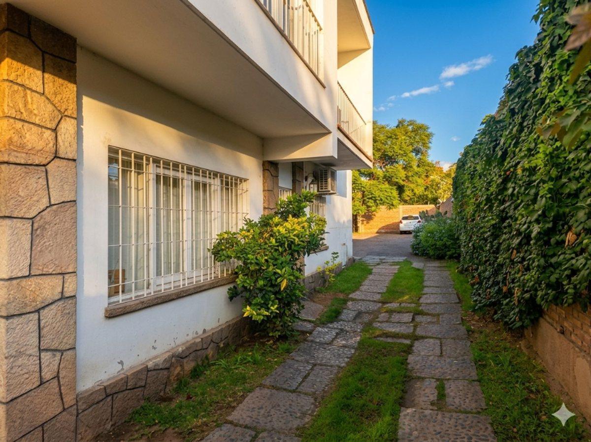 Foto de VENTA DE DEPARTAMENTO - BARRIO BOMBAL GODOY CRUZ., imagen 4