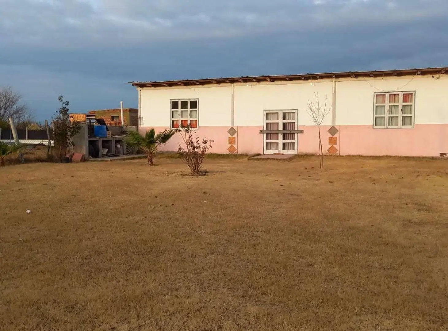 VENTA CASA/QUINCHO CON PISCINA CORRALITOS GLLÉN 5