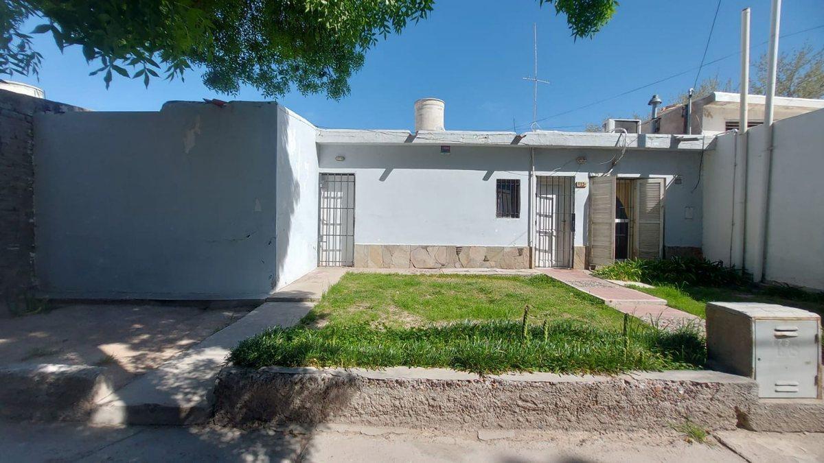 Foto de VENTA CASA/2 DEPARTAMENTOS RIVADAVIA MENDOZA, imagen 3