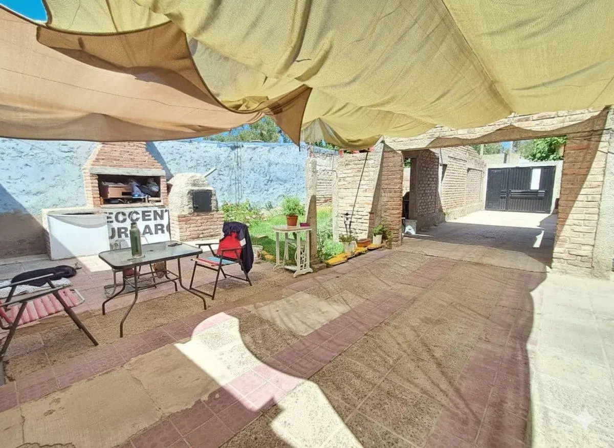 CASA EN VENTA EN LAS HERAS 5