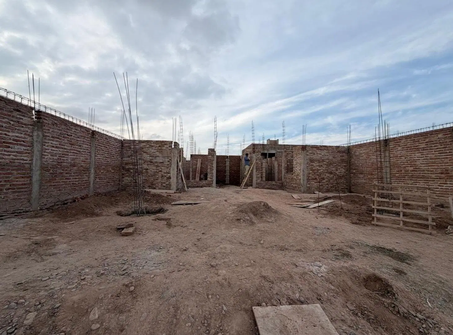 DEPARTAMENTO EN POZO, DOS HABITACIONES, MAIPU 2