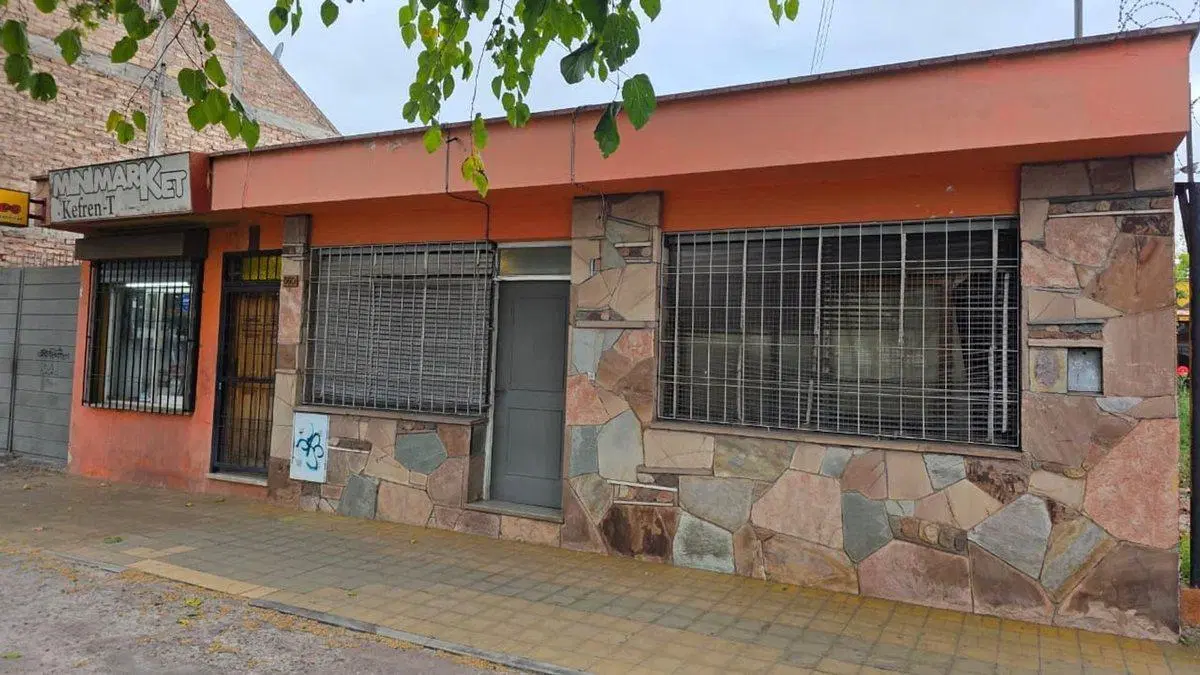 CASA EN VENTA CENTRO GODOY CRUZ 4