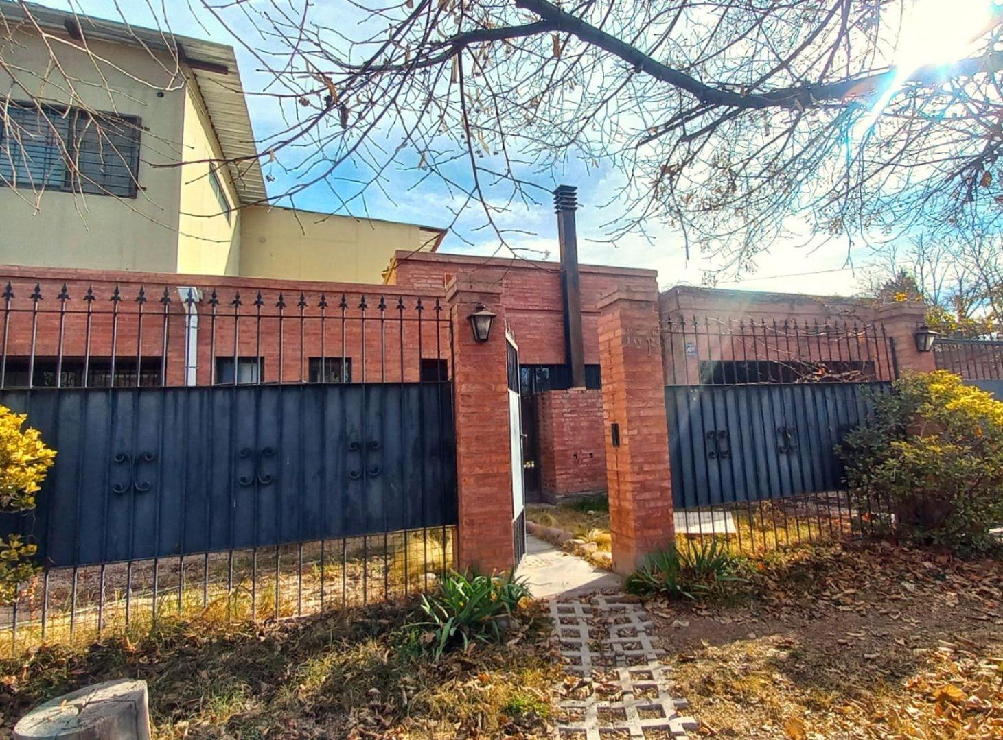 Foto de Casa en venta. Chacras de Coria. Luján de Cuyo, imagen 1