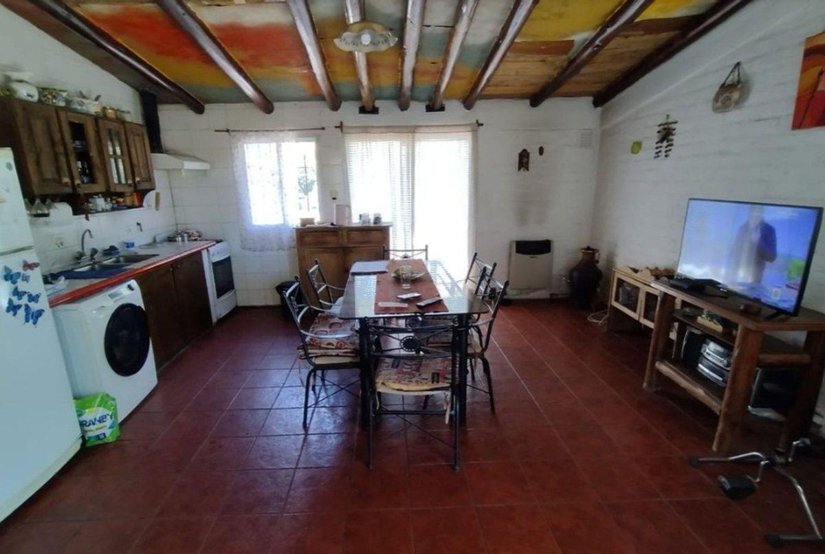 Foto de VENTA CASA 4 DORM. LA PRIMAVERA GUAYMALLEN, imagen 1