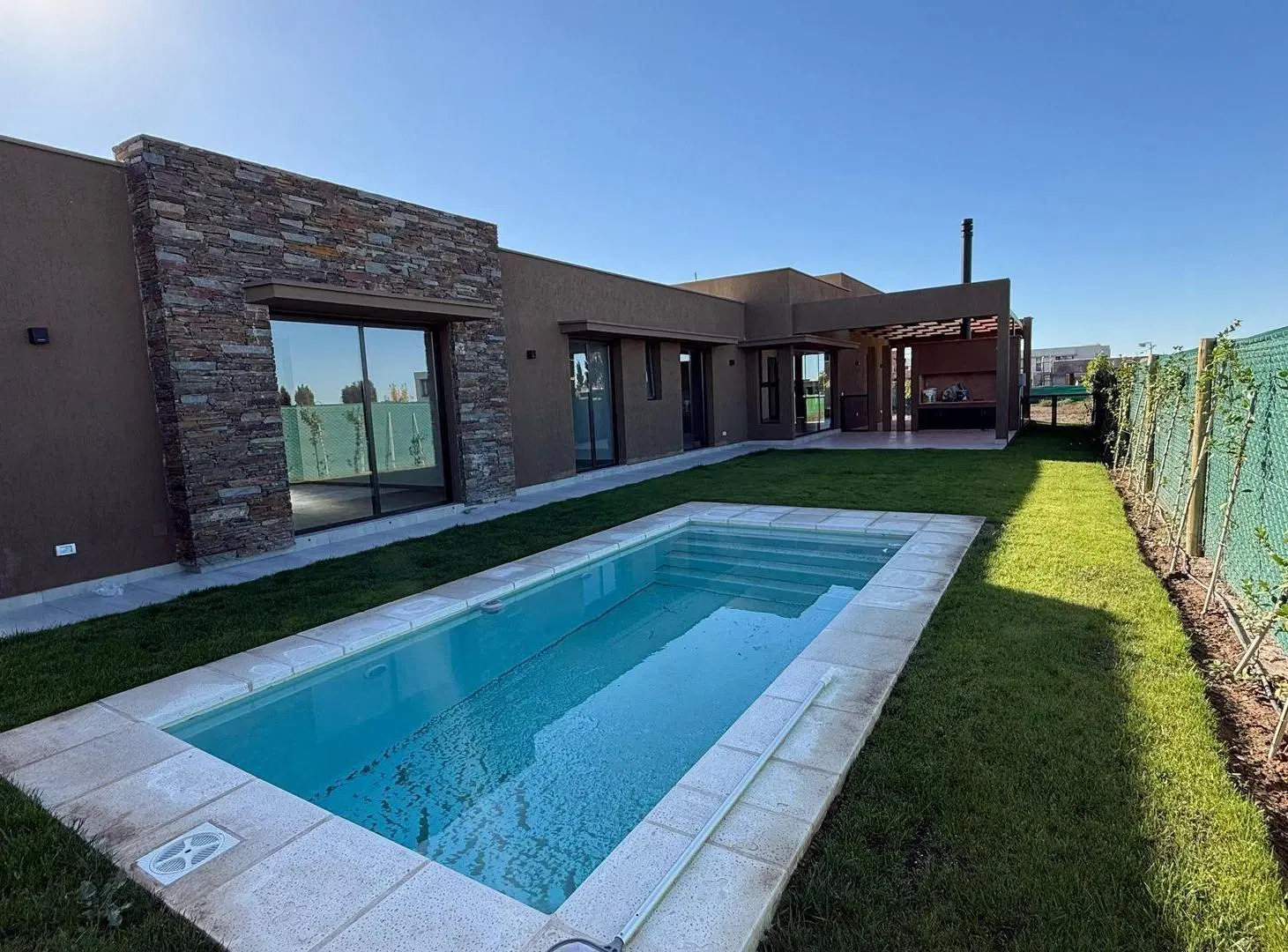 VENTA DE CASA EN GRAN BOEDO. Luján de Cuyo 2
