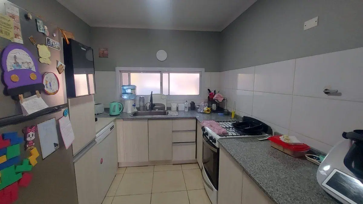 VENTA CASA 3 DORMITORIOS BARRIO URQUIZA GUAYMALLÉN 4