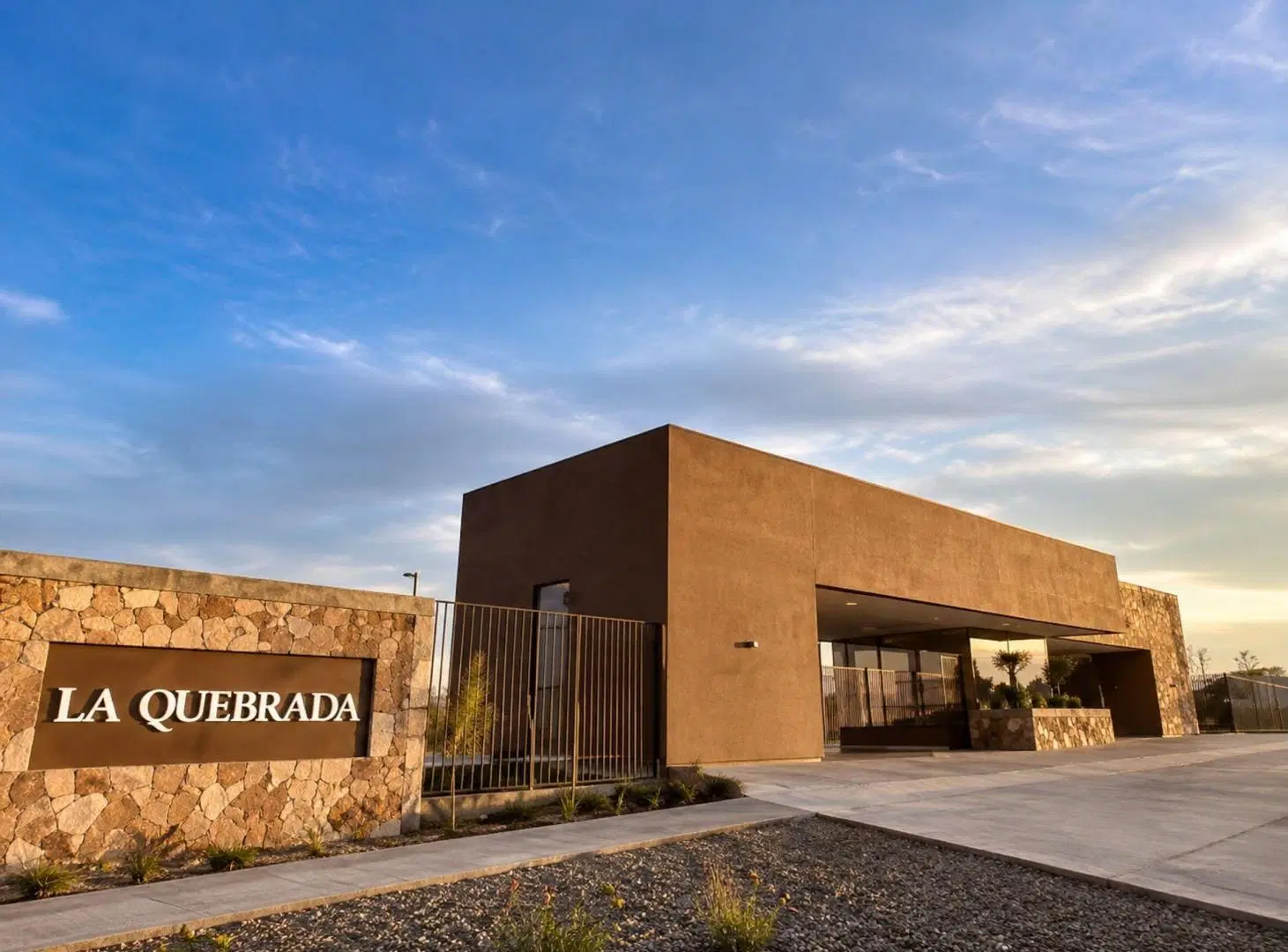 VENTA DE LOTE CENTRAL EN BARRIO LA QUEBRADA 1