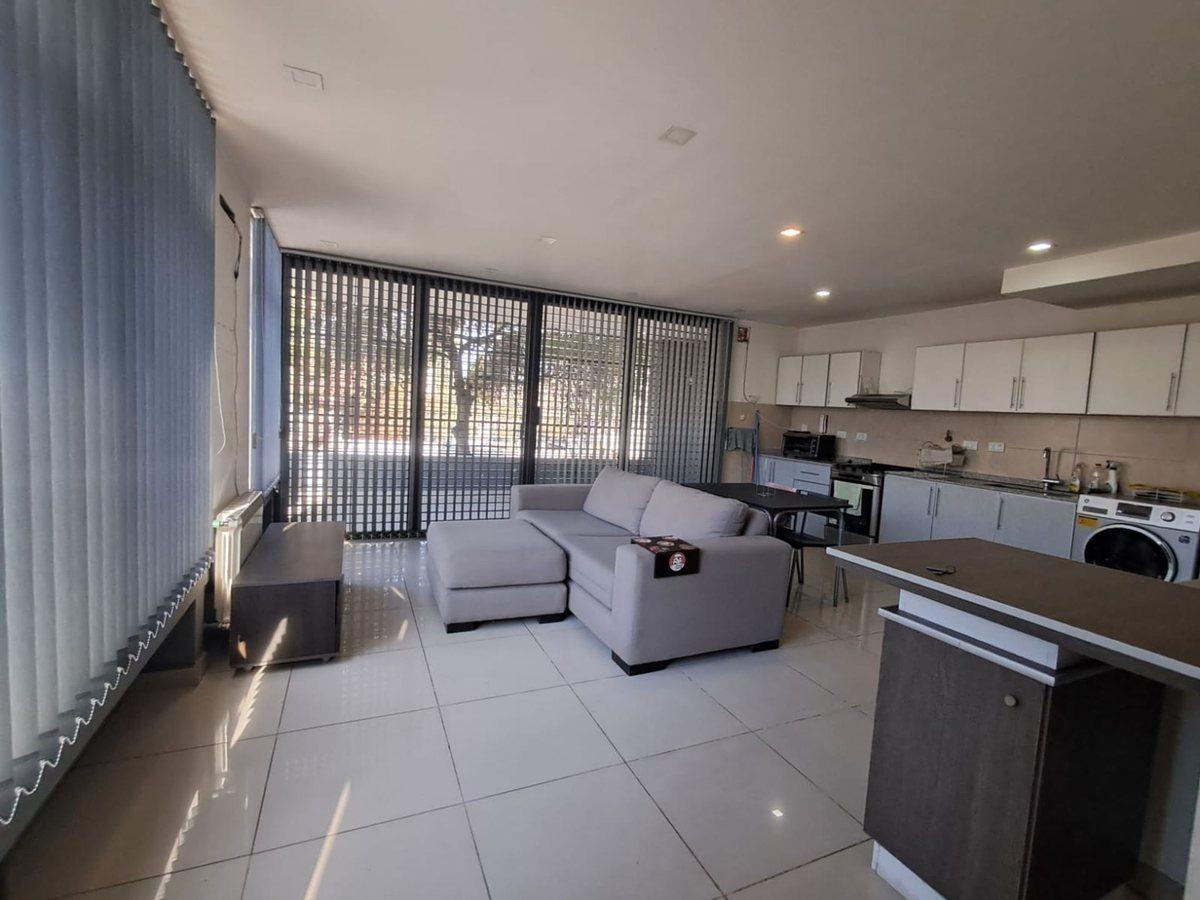 Foto de VENTA DE DEPARTAMENTO DE CATEGORÍA CIUDAD MENDOZA, imagen 2