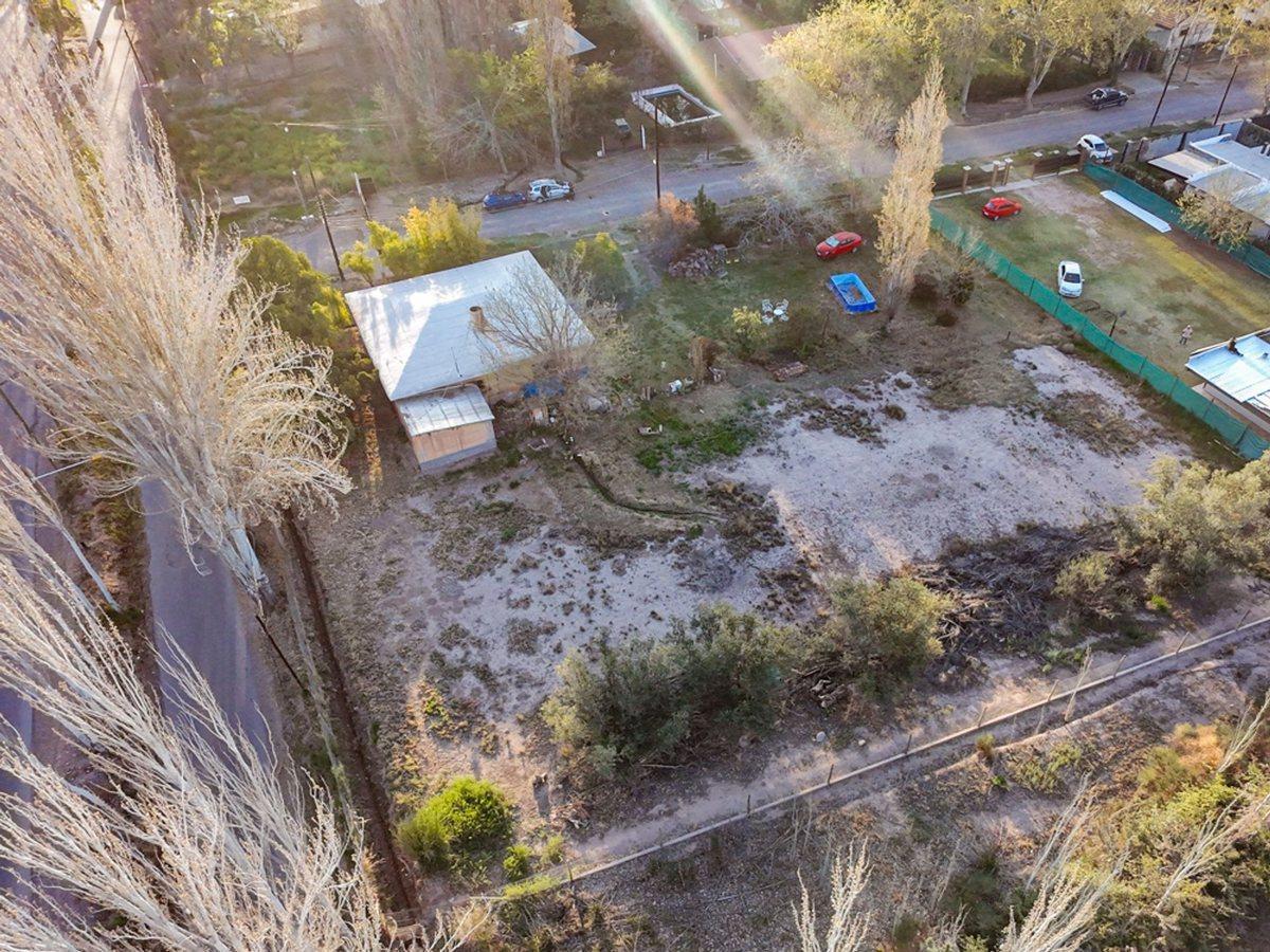 Foto de VENTA DE EXCELENTE PROPIEDAD CHACRAS DE CORIA, imagen 2