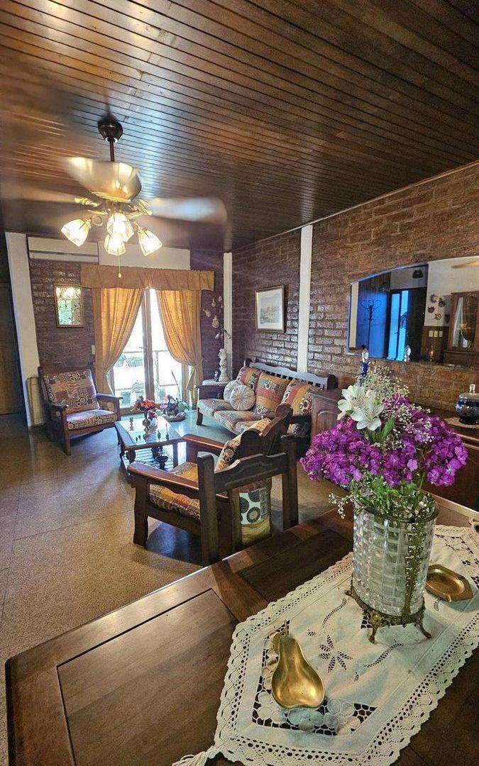 Foto de Venta casa con local comercial, Ciudad, Mendoza, imagen 1