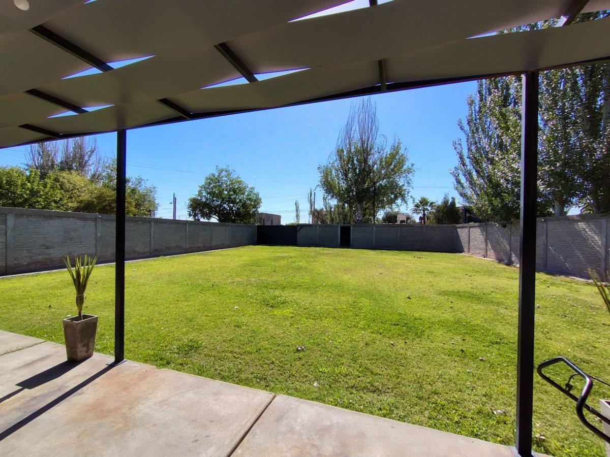 Foto de Se vende lote con salón de eventos, chacras, Mza, imagen 3