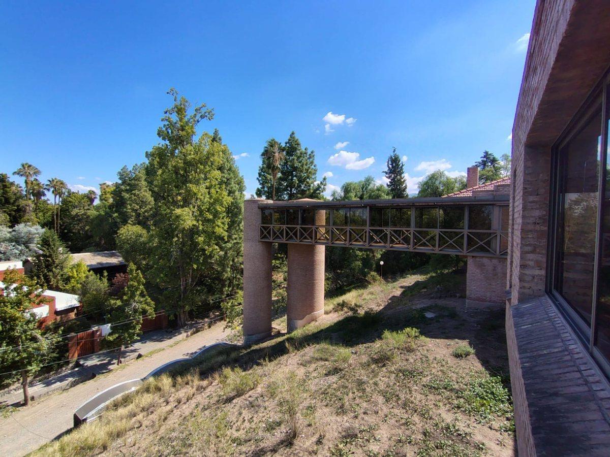 Foto de Se vende casa en Barrio La Colina,Chacras de Coria, imagen 2