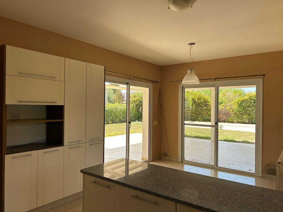 Foto de Casa 7 ambientes Venta La Vacherie Country Golf, imagen 4