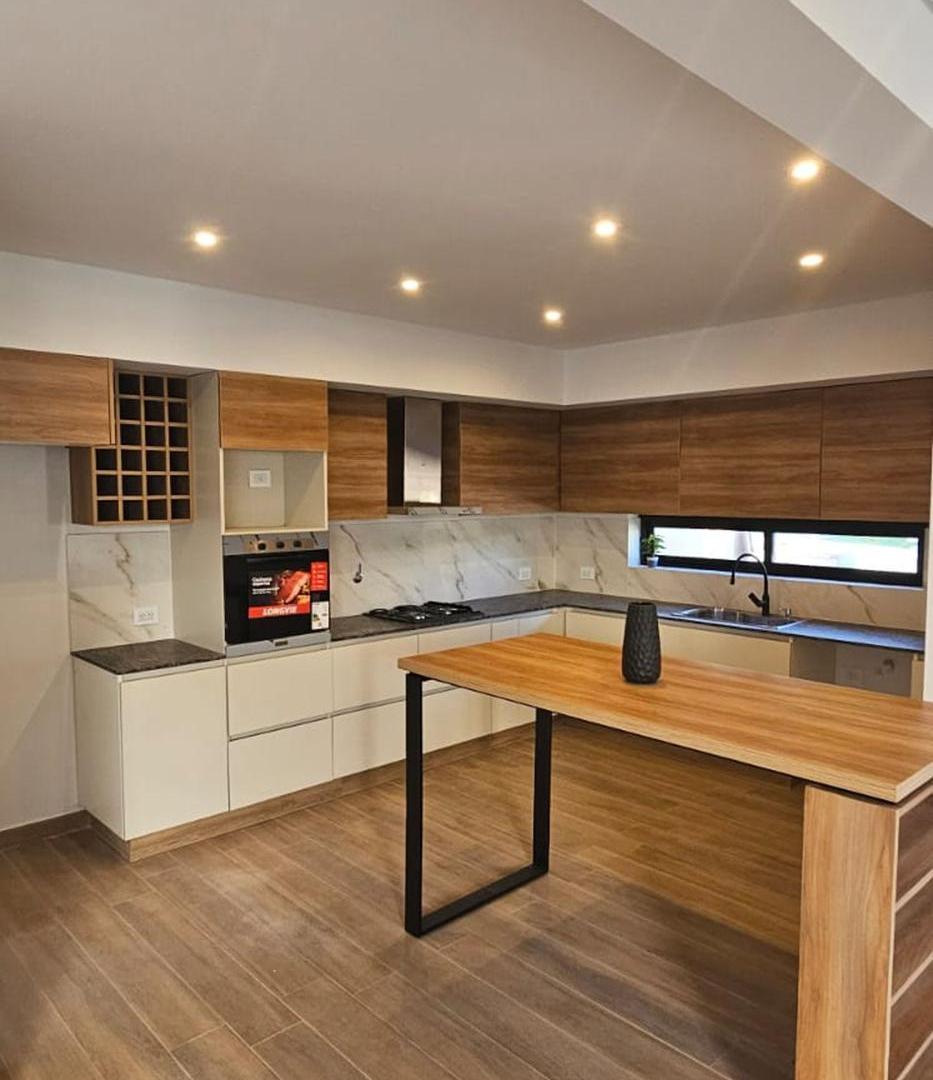 Foto de VENTA HERMOSA CASA A TERMINAR BARRIO LA BASTILLA, imagen 5