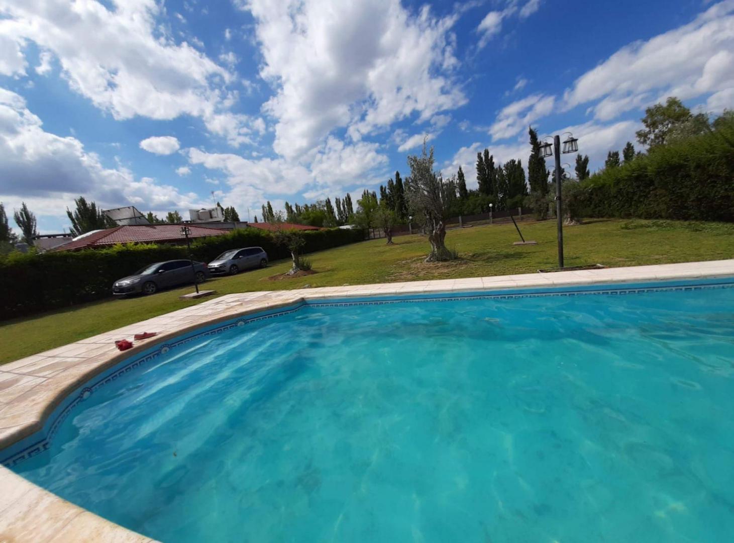Foto de VENTA HERMOSA CASA CON QUINCHO Y PILETA, imagen 5