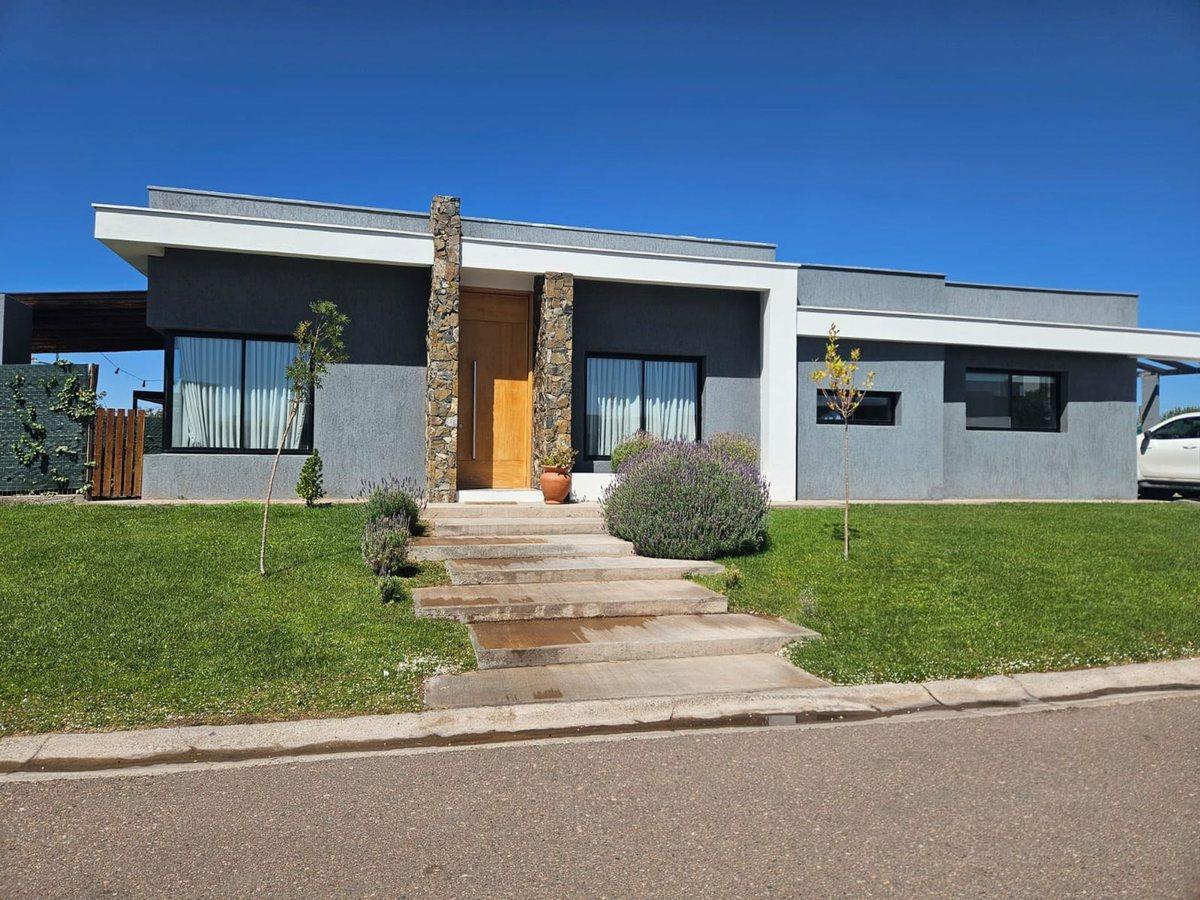 Foto de VENTA CASA MAIPU MENDOZA LAR DE DIEYTES II, imagen 4