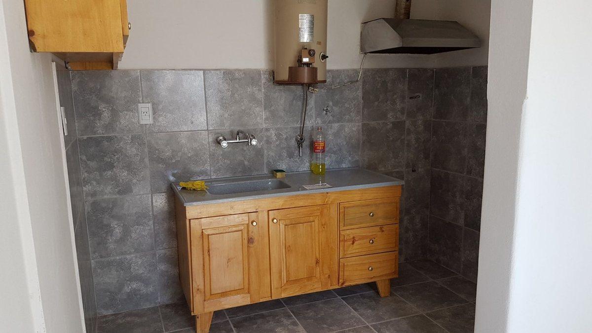 Foto de VENTA DE CASA DOS DORMITORIOS LAS HERAS, imagen 3