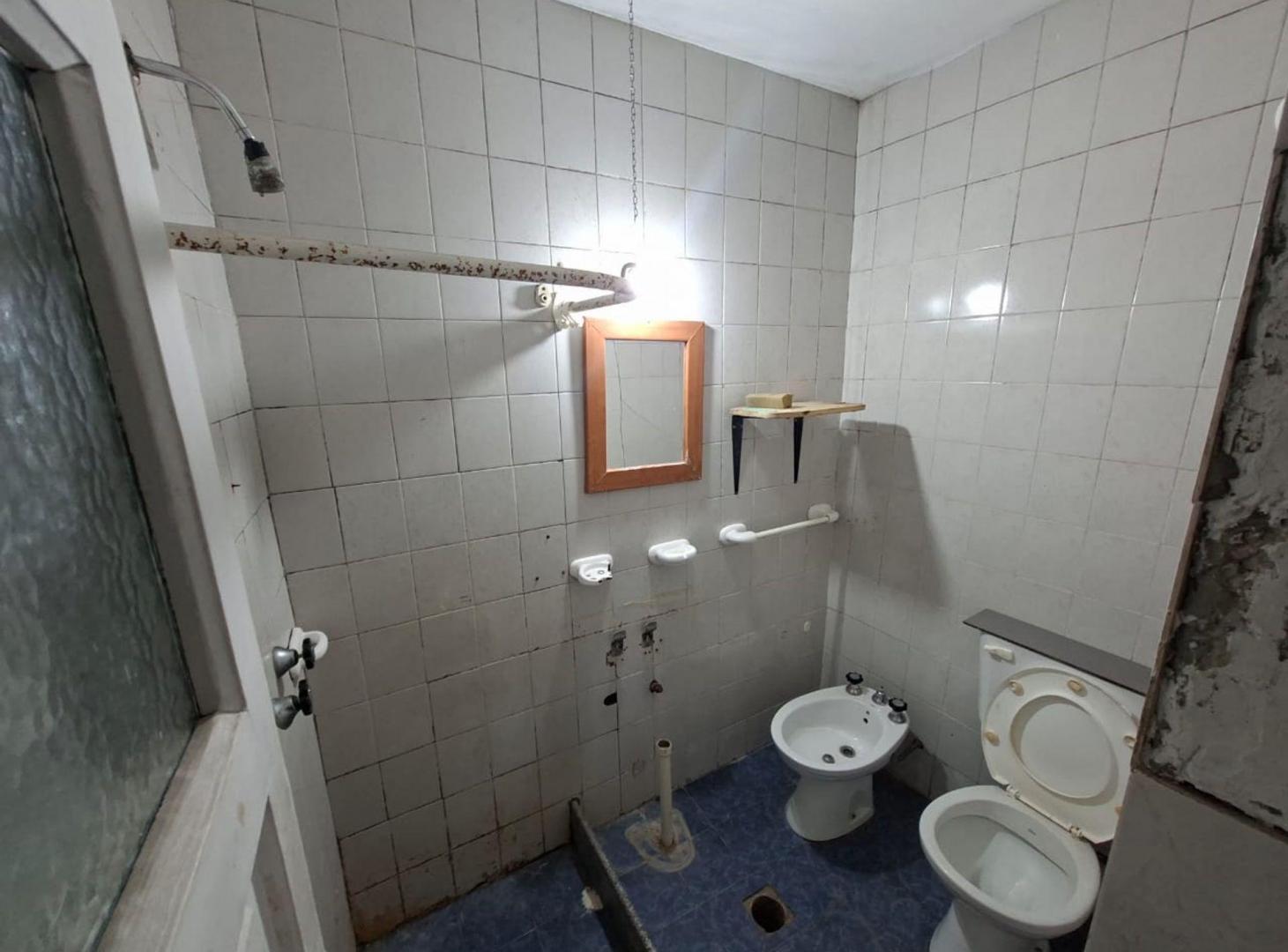 Foto de CASA EN VENTA A RECICLAR – DORREGO, GUAYMALLÉN, imagen 2