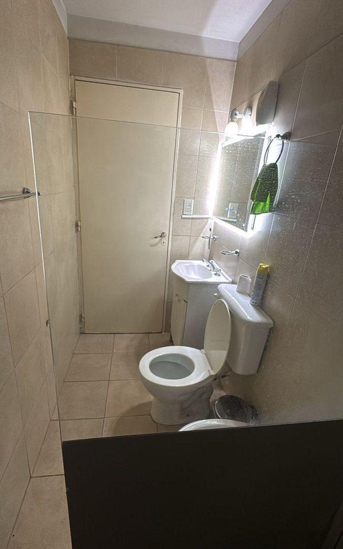 Foto de VENTA CASA MODERNA- GUAYMALLEN MZA, imagen 4