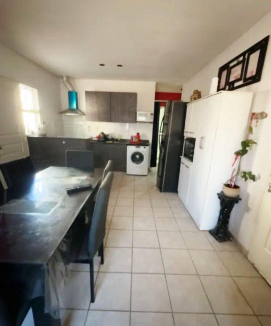 Foto de VENTA CASA MODERNA- GUAYMALLEN MZA, imagen 1