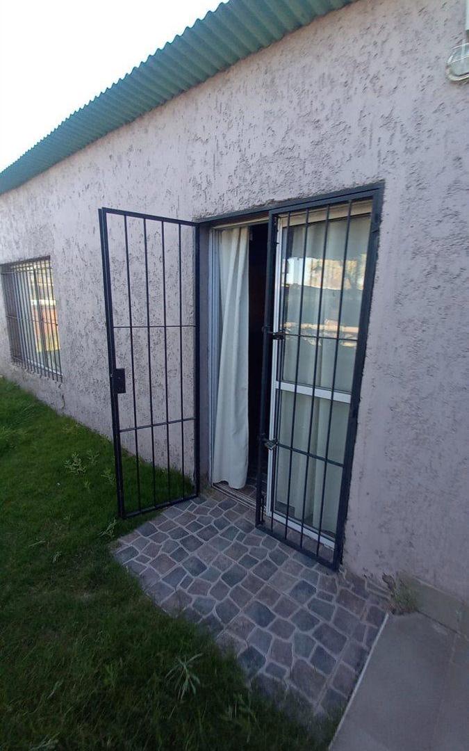 Foto de Venta de casa con pileta, Guaymallén, imagen 5