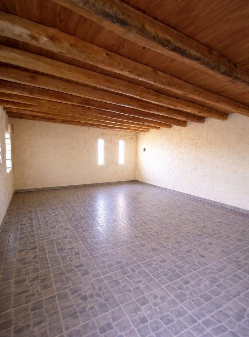 Foto de Venta de casa con pileta, Guaymallén, imagen 2