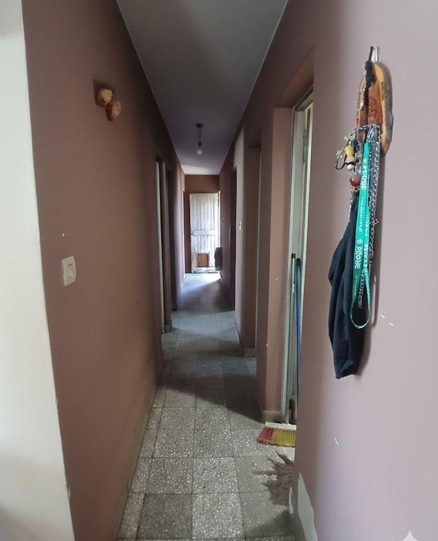 Foto de Venta de casa en Barrio San Eduardo - A Reciclar, imagen 2