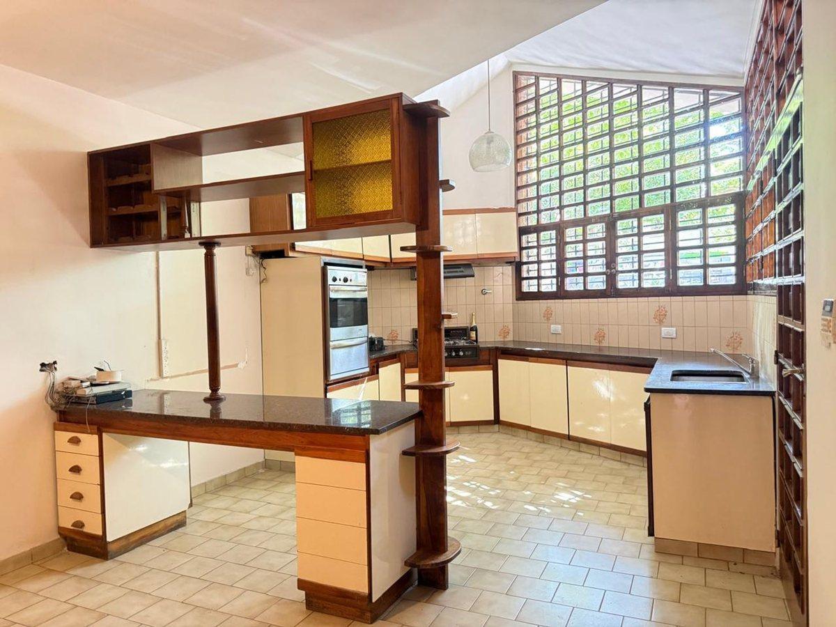 Foto de VENTA CASA CATEGORIA CUARTA OESTE, imagen 4
