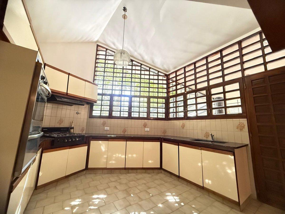Foto de VENTA CASA CATEGORIA CUARTA OESTE, imagen 3
