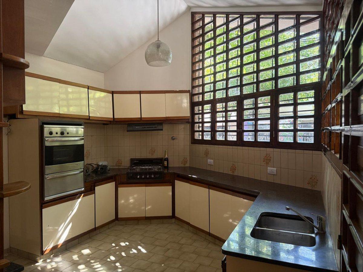 Foto de VENTA CASA CATEGORIA CUARTA OESTE, imagen 2