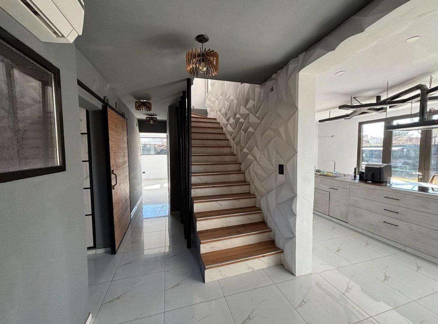 Foto de Casa y departamento venta, Vistalba, Luján de Cuyo, imagen 1