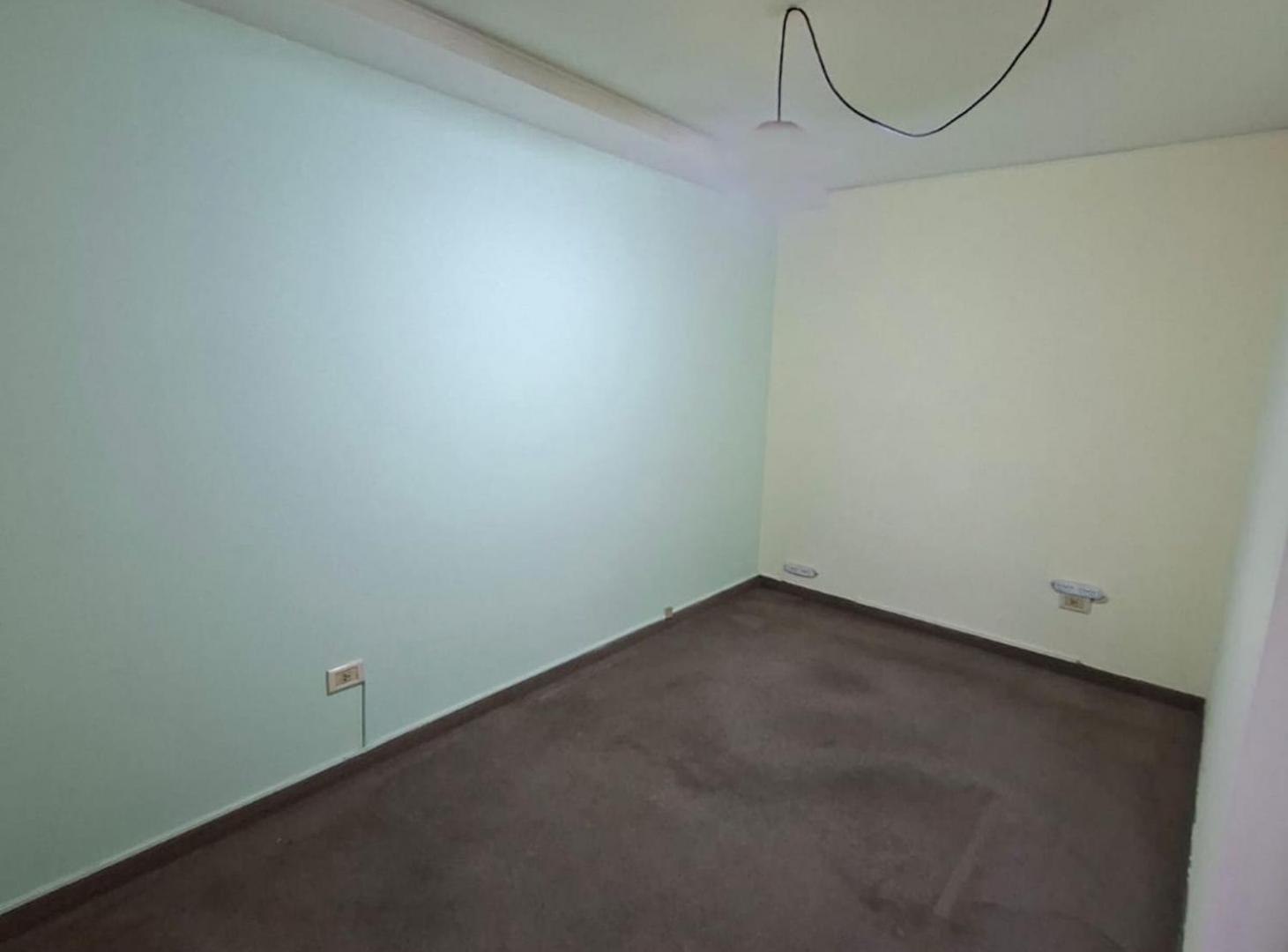 Foto de Oficina en Venta 3 Privados, Recepción y Ascensor, imagen 3