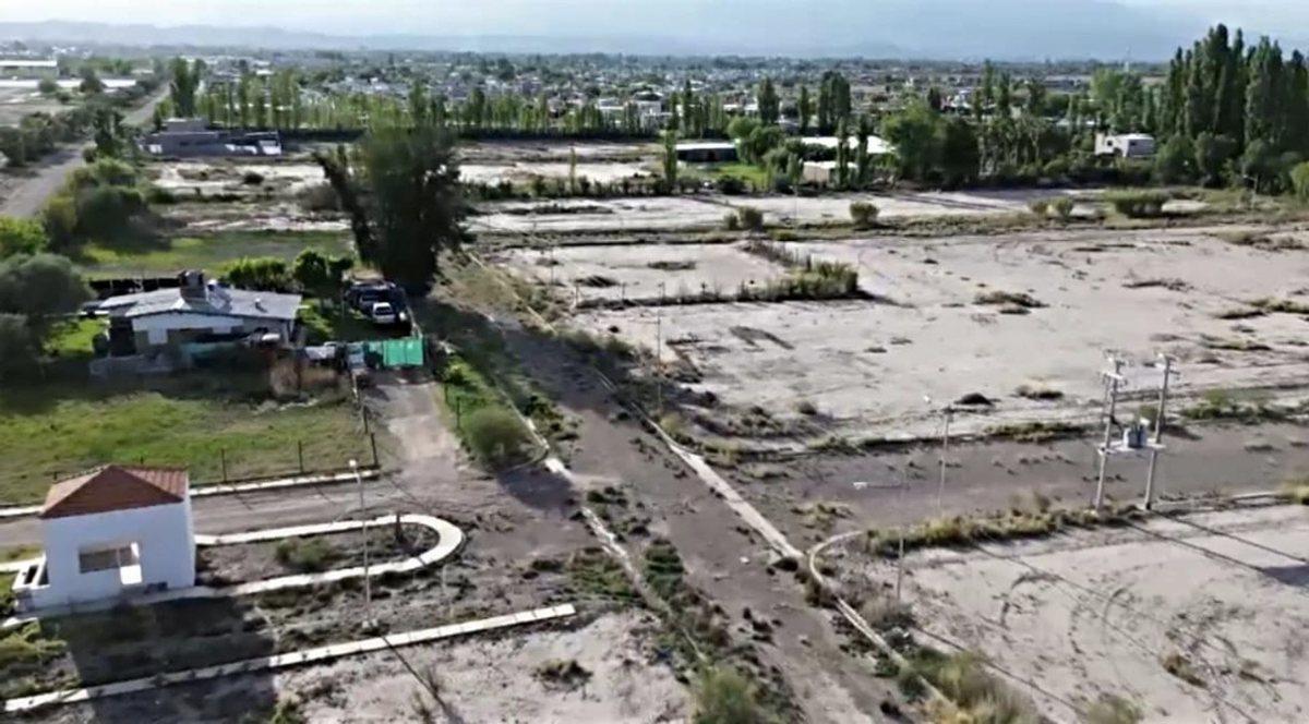 Foto de VENTA LOTE MAIPÚ BARRIO CARAHUE, imagen 2