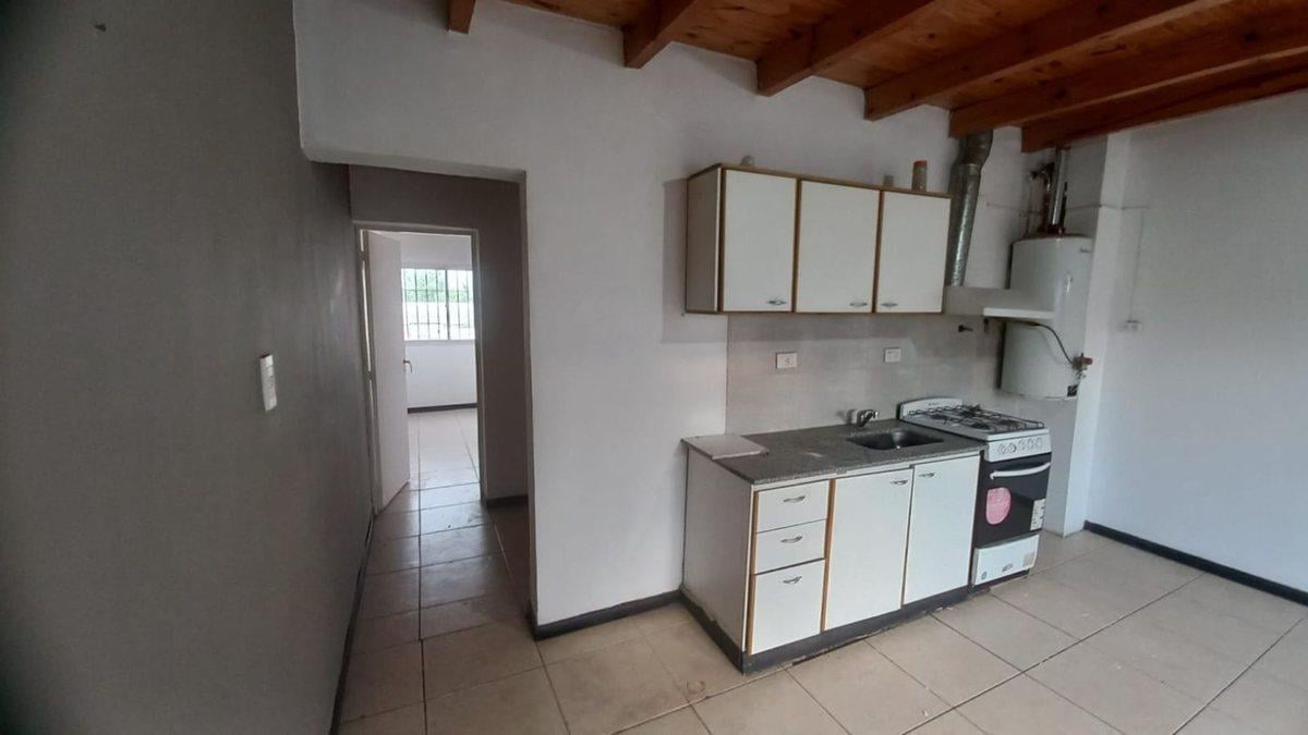 Foto de VENTA DE COMPLEJO DE DEPARTAMENTOS GODOY CRUZ MZA, imagen 3