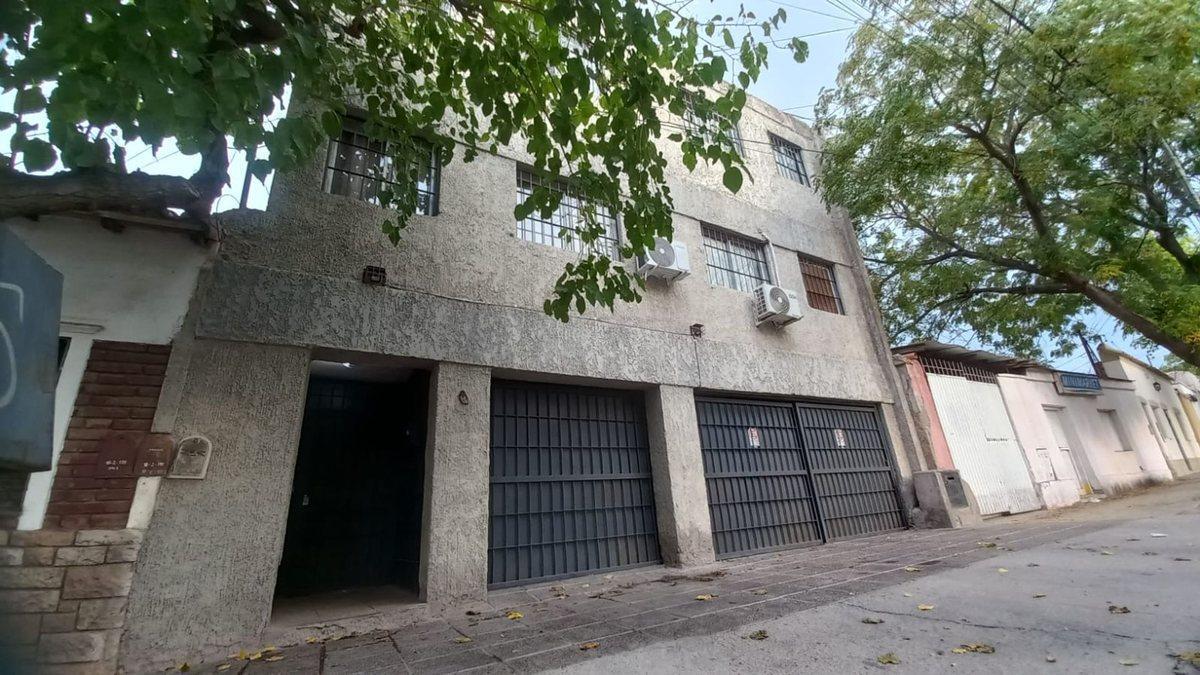 Foto de VENTA DE COMPLEJO DE DEPARTAMENTOS GODOY CRUZ MZA, imagen 4