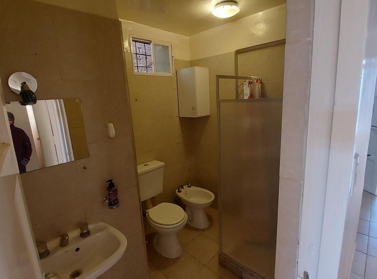 Foto de CASA EN ALQUILER 2 DORMITORIOS COCHERA GODOY CRUZ, imagen 3