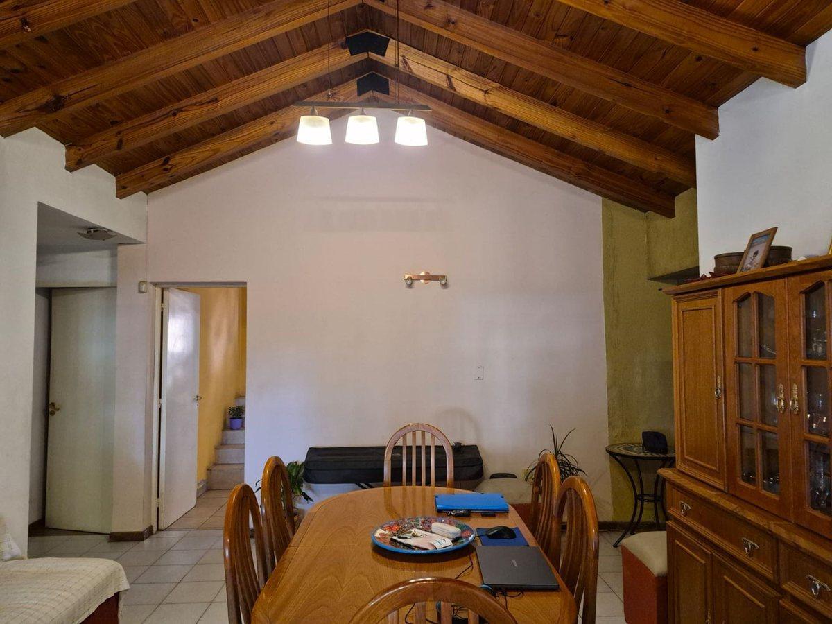 Foto de CASA EN VENTA BARRIO SOLARES DE URQUIZA GUAYMALLEN, imagen 2