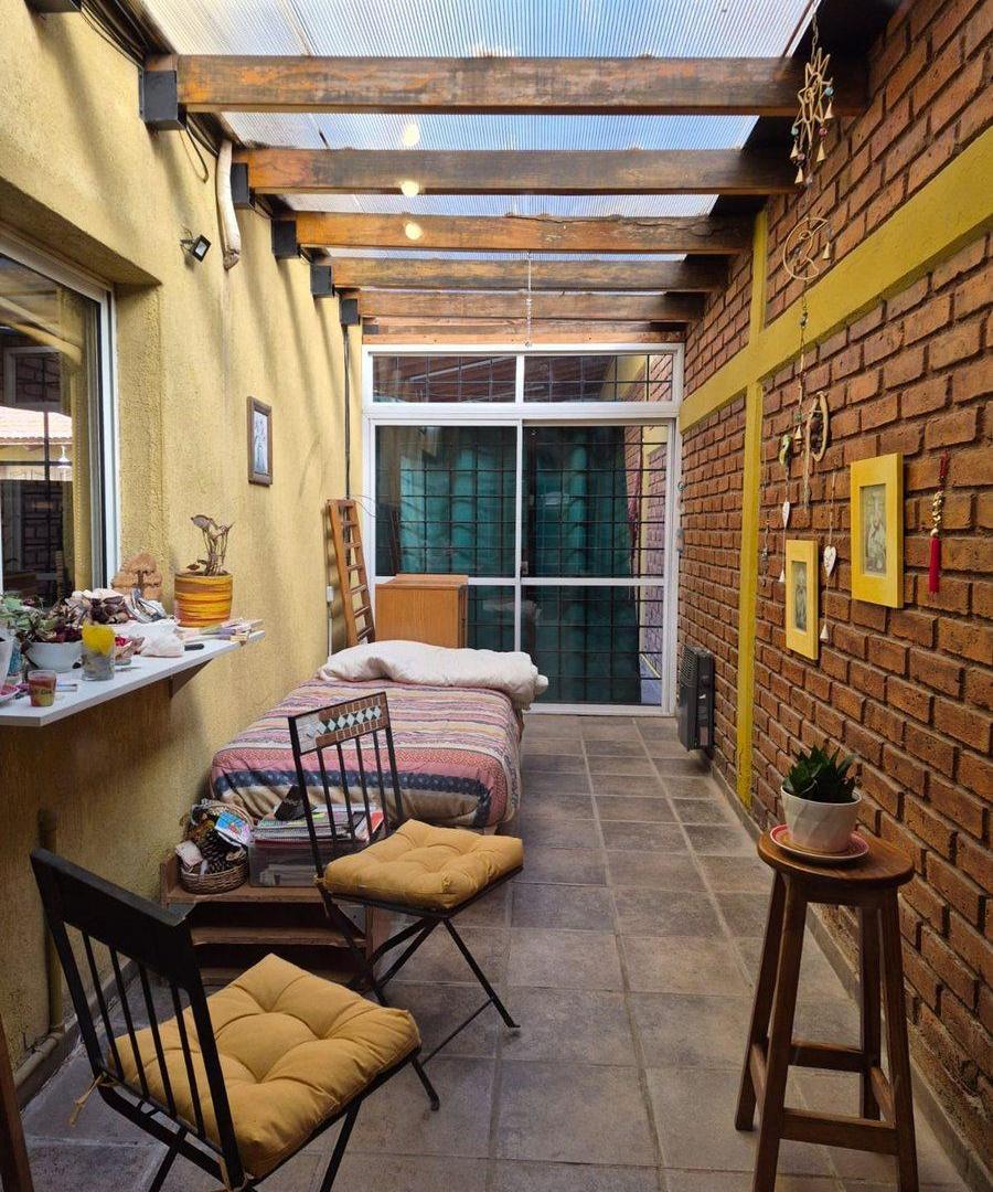 Foto de CASA EN VENTA BARRIO SOLARES DE URQUIZA GUAYMALLEN, imagen 1