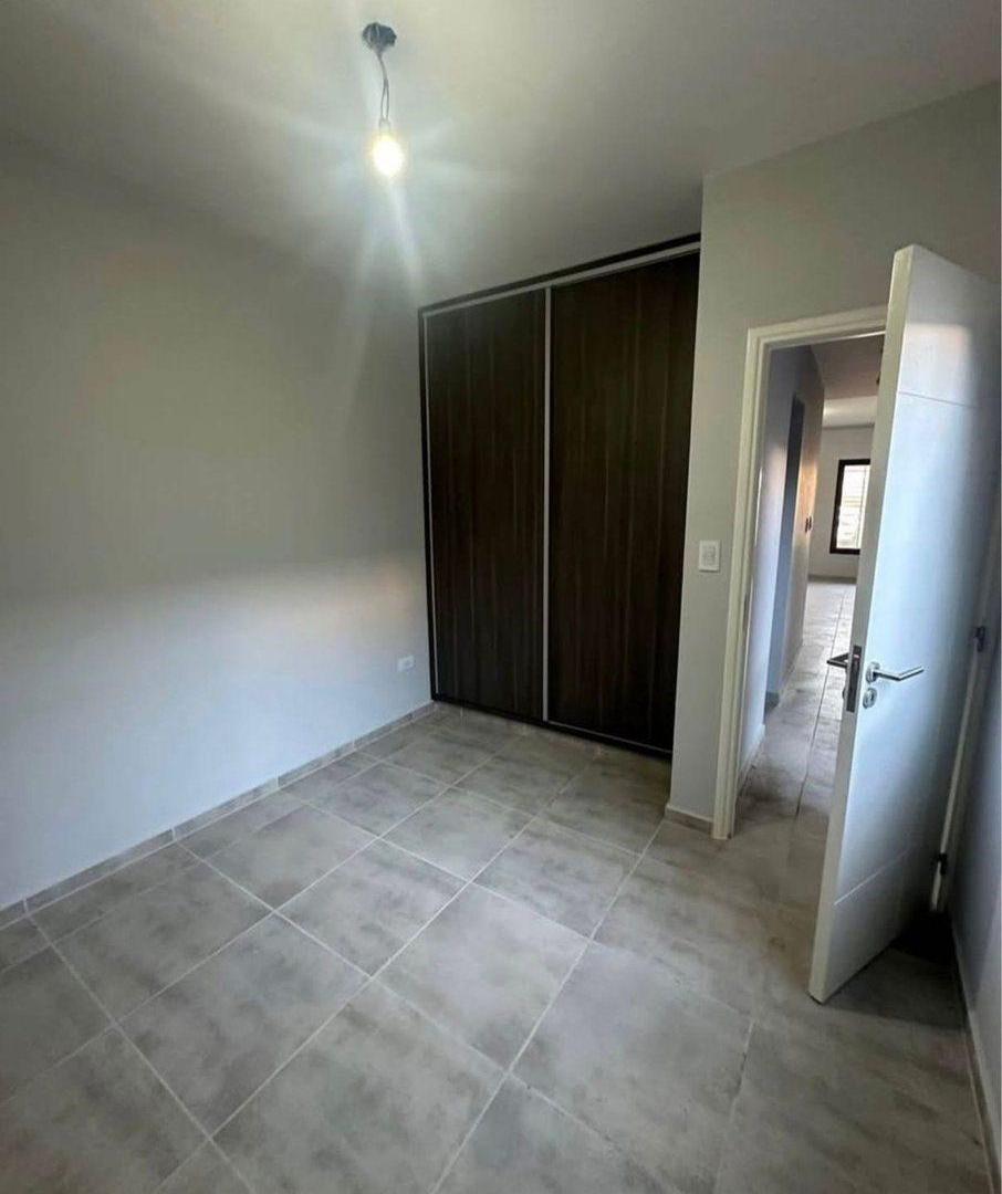Foto de VENTA-DEPARTAMENTO GUAYMALLEN-, imagen 2