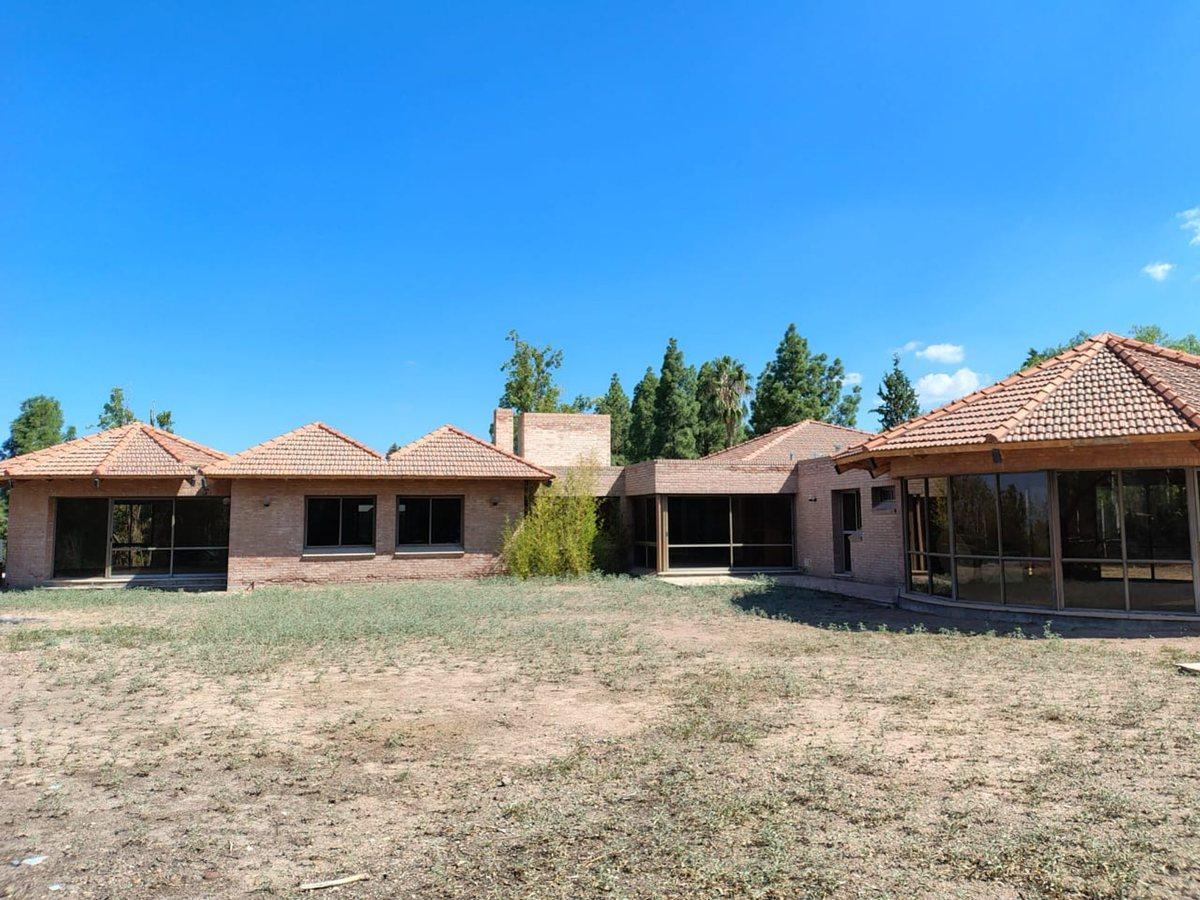 Foto de Se vende casa en Barrio La Colina,Chacras de Coria, imagen 2
